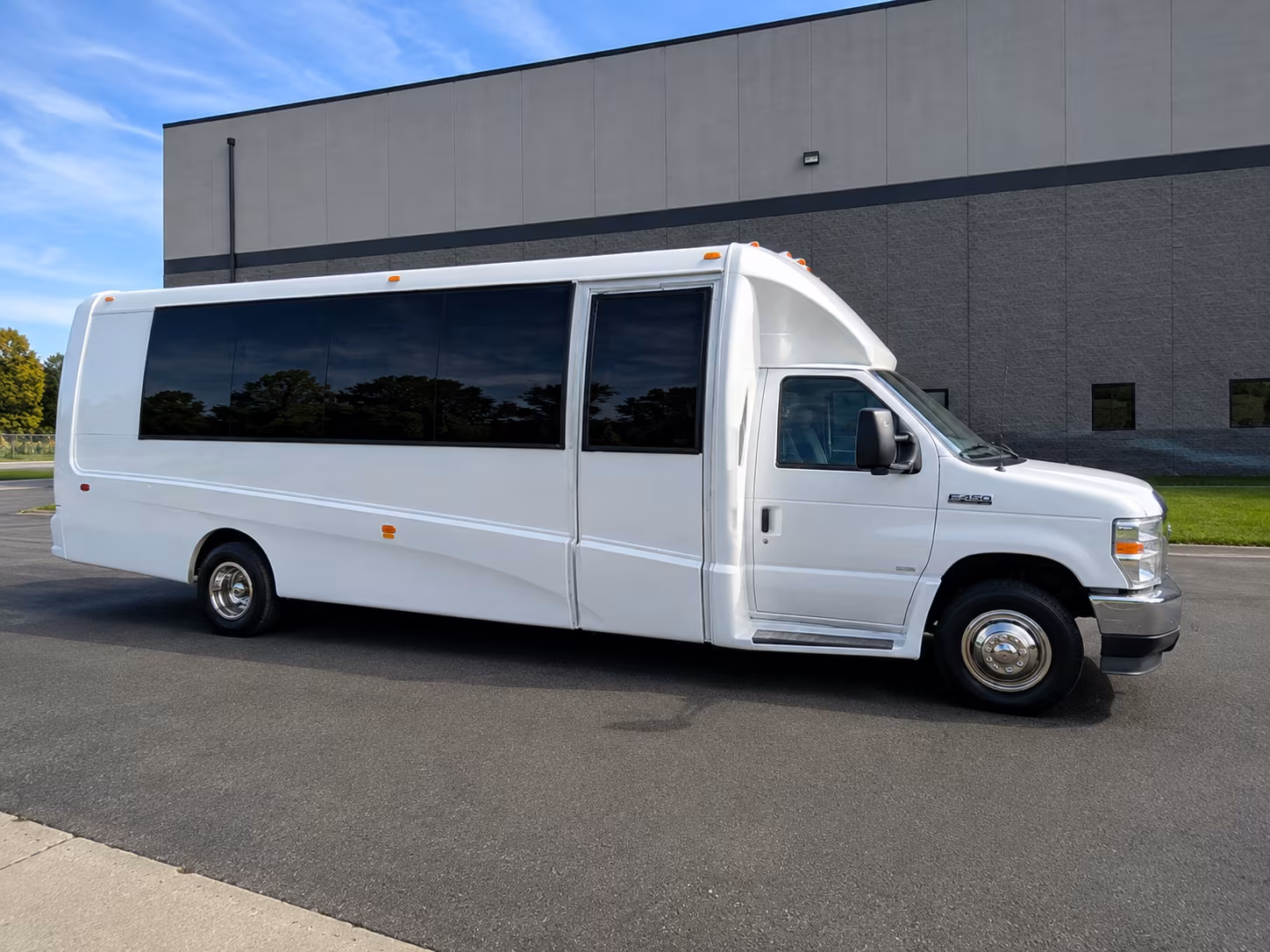 fullerton concert transportation onboard seating